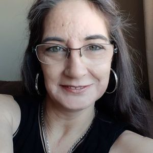 Meet your Posher, Josée